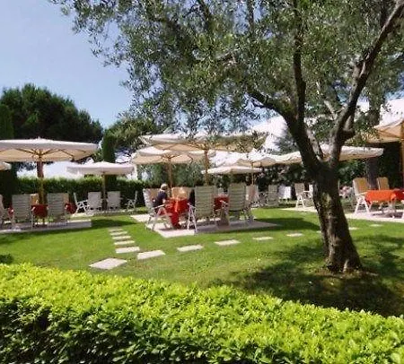 Sportsman 4* Μπαρντολίνο